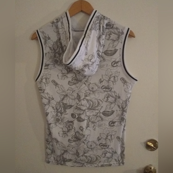 ecko Hoodie Top - Picture 2 of 6